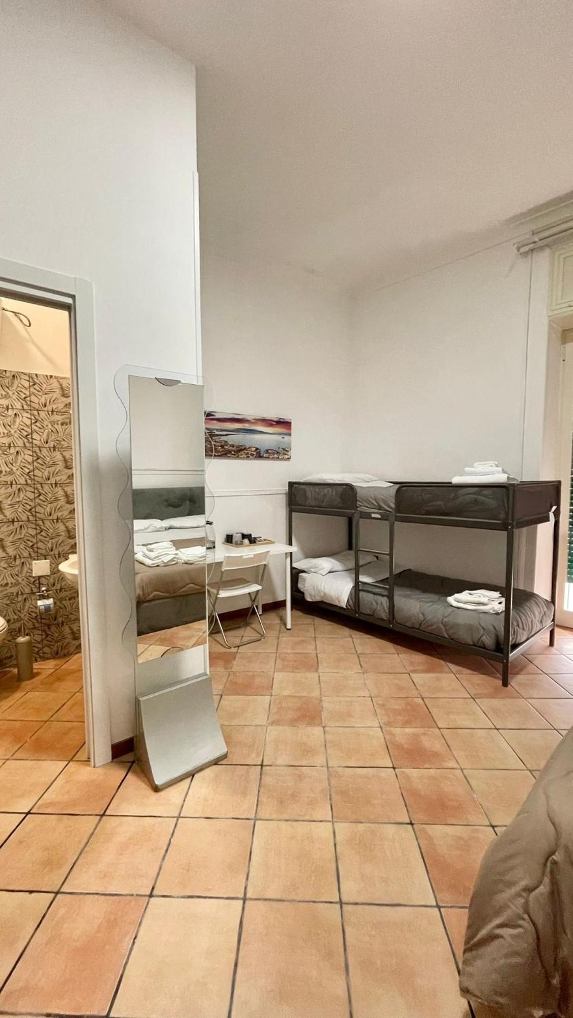 House Caracciolo By Loveinthetravel Naples Exterior photo